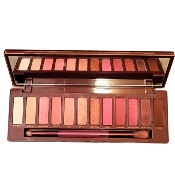 Urban Decay Cherry Pallet - Picture 3 of 3